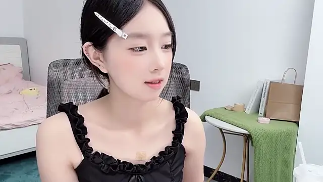 Yoyo33355 online show from June 23, 2026, 3:37 am