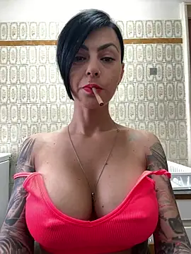 Snapshot of 1HelenRose chatting on June 12, 2026, 12:04 pm 1HelenRose online show from June 12, 2026, 12:04 pm