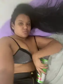 Snapshot of Eumileninha chatting on July 11, 2026, 7:16 pm Eumileninha online show from July 11, 2026, 7:16 pm