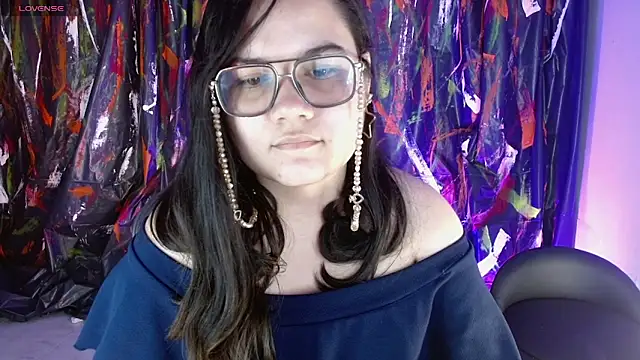 Snapshot of Miss__cherry_ chatting on May 27, 2026, 1:19 pm Miss cherry online show from May 27, 2026, 1:19 pm