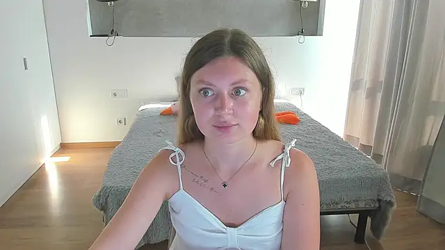 Snapshot of Kitkatvel chatting on July 3, 2026, 5:47 am Kitkatvel online show from July 3, 2026, 5:47 am