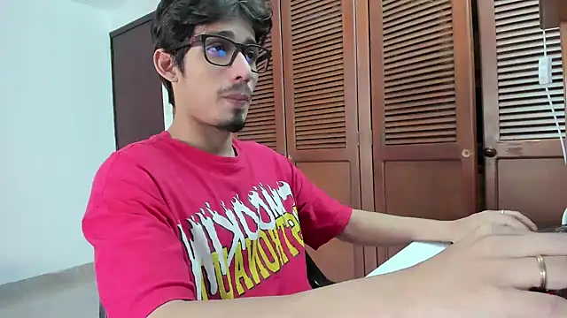 Snapshot of SrIncognito666 chatting on June 26, 2026, 12:09 pm SrIncognito666 online show from June 26, 2026, 12:09 pm