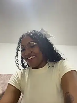 Snapshot of IamBlackmoon chatting on June 16, 2026, 2:25 am IamBlackmoon online show from June 16, 2026, 2:25 am