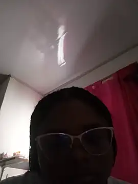 Snapshot of lhafer chatting on May 24, 2026, 10:26 pm lhafer online show from May 24, 2026, 10:26 pm