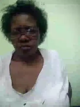 Snapshot of zeebighips chatting on July 21, 2026, 2:52 pm zeebighips online show from July 21, 2026, 2:52 pm