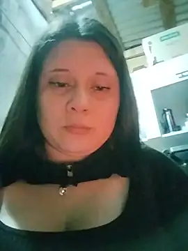 Snapshot of Thiaren chatting on June 25, 2026, 12:32 am Thiaren online show from June 25, 2026, 12:32 am