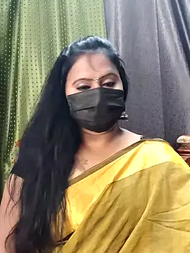 Snapshot of Meera_mia chatting on June 3, 2026, 6:46 pm Meera mia online show from June 3, 2026, 6:46 pm