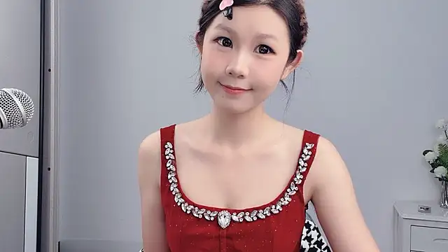 Snapshot of Rose_love69 chatting on June 17, 2026, 3:31 am Rose love69 online show from June 17, 2026, 3:31 am