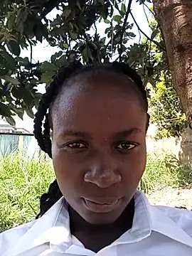 Snapshot of Ebonylouisa chatting on June 20, 2026, 9:01 am Ebonylouisa online show from June 20, 2026, 9:01 am