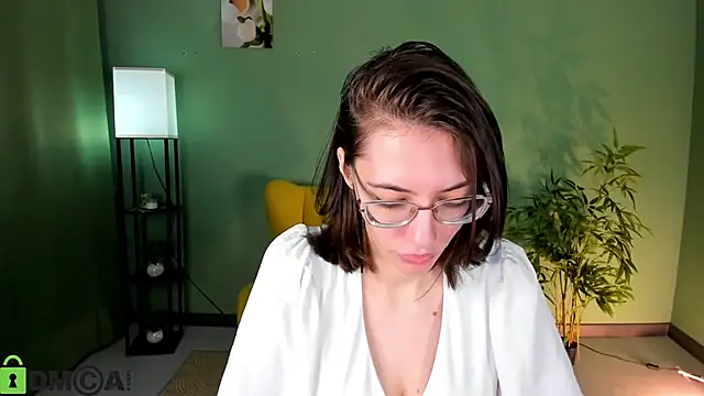 eva sicret online show from June 7, 2026, 4:16 am