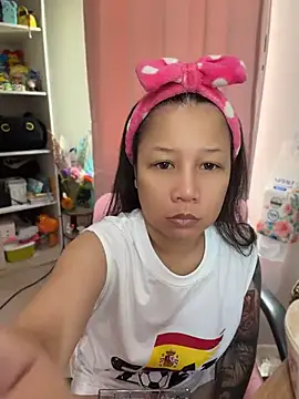 Snapshot of LINDA_HD chatting on July 19, 2026, 6:50 am LINDA HD online show from July 19, 2026, 6:50 am