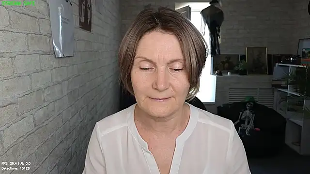 Snapshot of Mabel_Magic chatting on July 7, 2026, 12:42 pm Mabel Magic online show from July 7, 2026, 12:42 pm