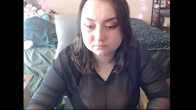 Snapshot of glitchypop chatting on May 31, 2026, 6:31 pm glitchypop online show from May 31, 2026, 6:31 pm