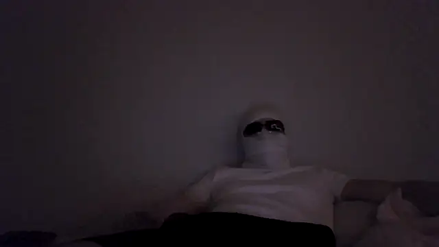 luvrboy777 online show from May 25, 2026, 8:15 pm