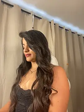 Amel Rosse online show from July 17, 2026, 9:08 pm