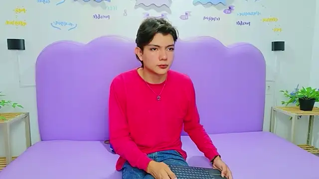 Snapshot of Liamdelrey chatting on July 13, 2026, 4:37 am Liamdelrey online show from July 13, 2026, 4:37 am