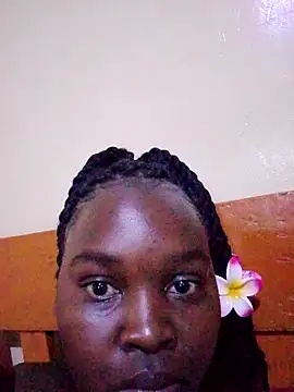 Keilyyne online show from June 12, 2026, 2:05 pm