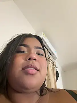 Snapshot of emily_morgam chatting on July 7, 2026, 7:23 am emily morgam online show from July 7, 2026, 7:23 am