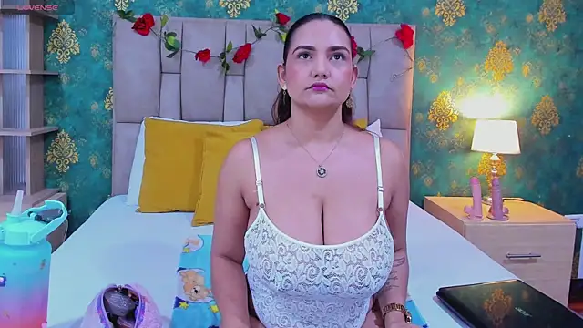 SamyPrincexx online show from November 26, 2025, 8:43 pm