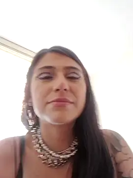 alynnafem online show from July 7, 2026, 4:33 pm