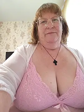 Snapshot of Sweet19-68 chatting on June 11, 2026, 4:21 am Sweet19-68 online show from June 11, 2026, 4:21 am
