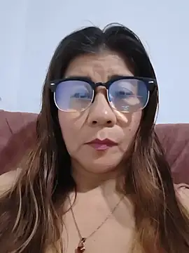 Snapshot of fire_mommy chatting on June 13, 2026, 10:18 pm fire mommy online show from June 13, 2026, 10:18 pm