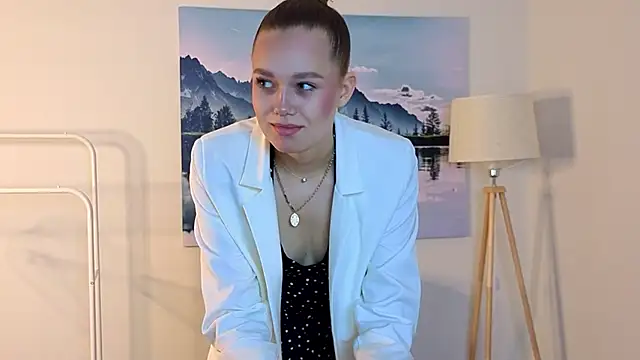 BeverleySchwein online show from May 28, 2026, 6:10 am