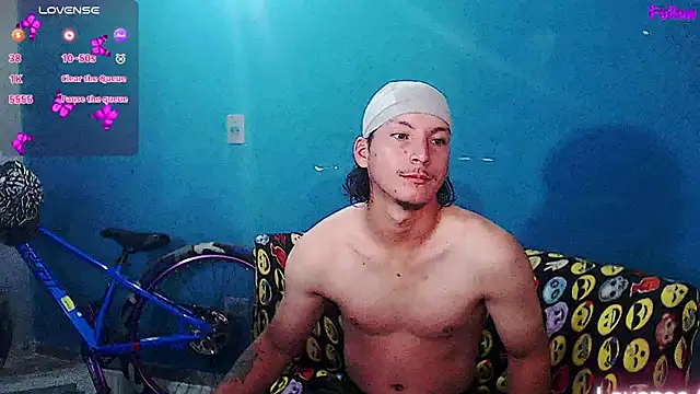 Snapshot of MrKingsaintx chatting on June 15, 2026, 9:11 am MrKingsaintx online show from June 15, 2026, 9:11 am