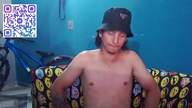 Snapshot of MrKingsaintx chatting on June 22, 2026, 1:29 am MrKingsaintx online show from June 22, 2026, 1:29 am