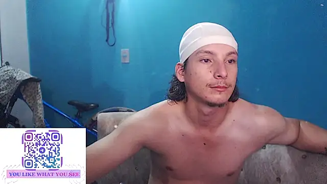 Snapshot of MrKingsaintx chatting on June 28, 2026, 1:33 am MrKingsaintx online show from June 28, 2026, 1:33 am