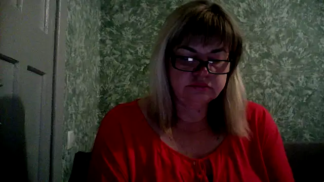 Empress211 online show from June 3, 2026, 2:03 am