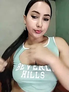 Snapshot of shantall_cute chatting on June 5, 2026, 5:40 pm shantall cute online show from June 5, 2026, 5:40 pm