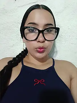 Snapshot of shantall_cute chatting on July 1, 2026, 9:03 pm shantall cute online show from July 1, 2026, 9:03 pm
