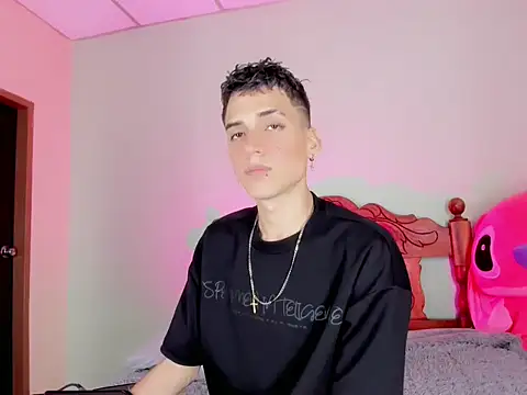 latino boyy  online show from July 28, 2026, 6:20 pm