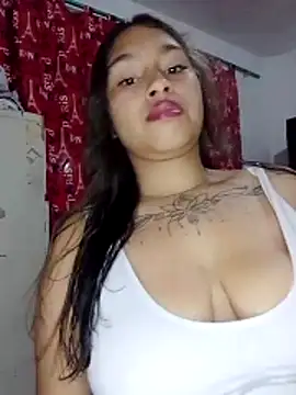Snapshot of Evangeline_Salas chatting on June 14, 2026, 2:20 am Evangeline Salas online show from June 14, 2026, 2:20 am