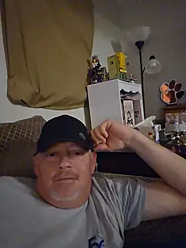 Snapshot of sassydaddy4u chatting on June 5, 2026, 4:19 am sassydaddy4u online show from June 5, 2026, 4:19 am