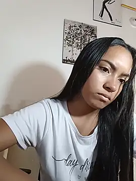 xcleila online show from June 20, 2026, 1:58 pm