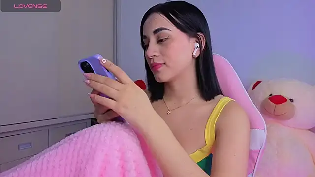 dolliemma online show from June 5, 2026, 6:52 am