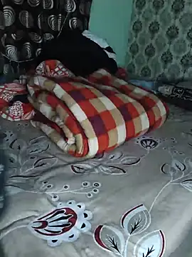 Snapshot of love_kaur chatting on June 7, 2026, 3:43 am love kaur online show from June 7, 2026, 3:43 am