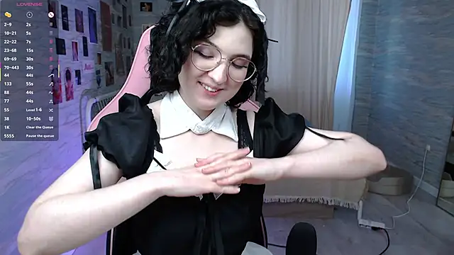 Snapshot of JackieApplePie chatting on June 21, 2026, 3:09 am JackieApplePie online show from June 21, 2026, 3:09 am