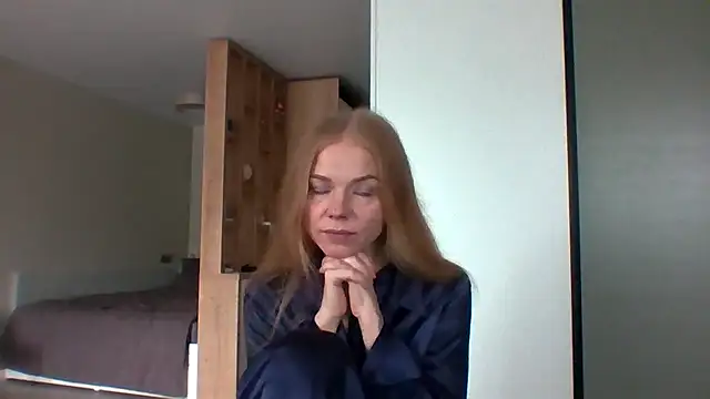 Snapshot of Tina5394 chatting on July 7, 2026, 4:37 am Tina5394 online show from July 7, 2026, 4:37 am