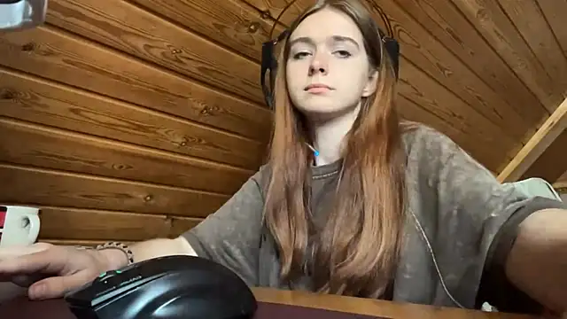 MariaLake online show from June 25, 2026, 4:01 am