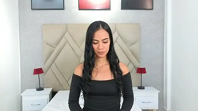 Oriana Sarmiento online show from June 25, 2026, 7:40 pm