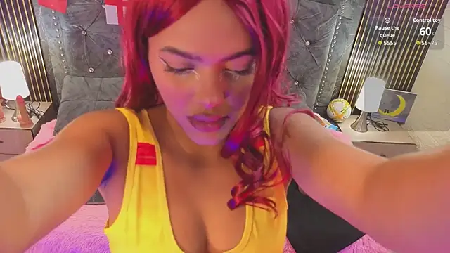 Snapshot of AlexandraNoxx chatting on June 17, 2026, 12:07 pm AlexandraNoxx online show from June 17, 2026, 12:07 pm
