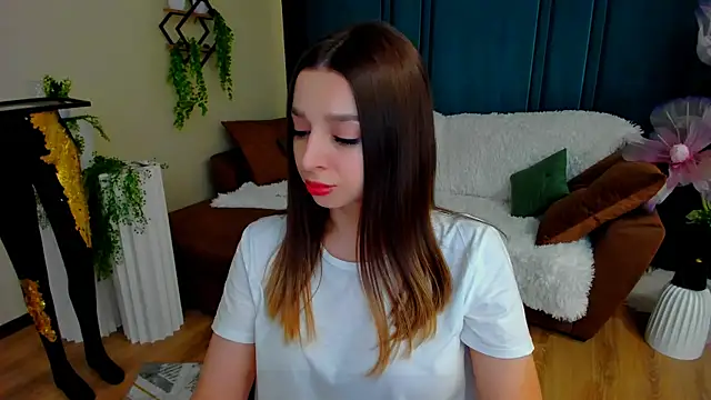 Snapshot of FlirtySpark chatting on June 26, 2026, 7:18 pm FlirtySpark online show from June 26, 2026, 7:18 pm
