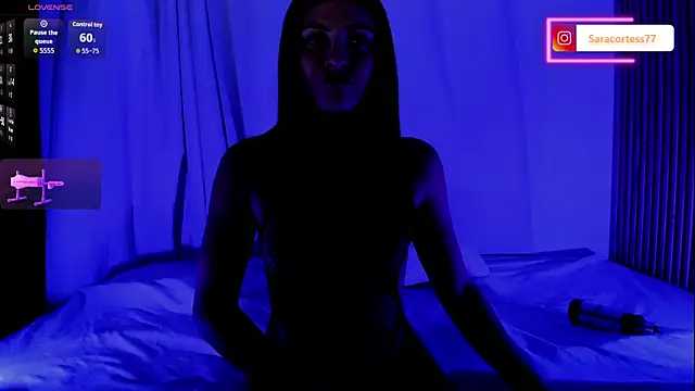 Saracortess online show from July 23, 2026, 3:04 am