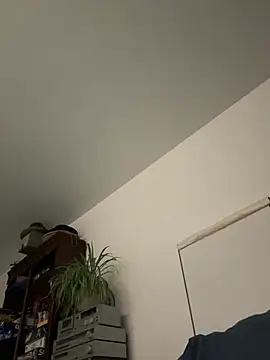 hornyfrenchies online show from June 26, 2026, 2:38 am