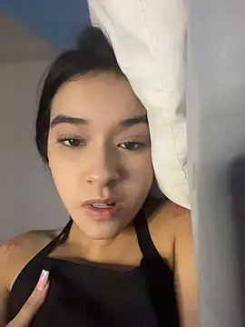 Snapshot of MiaPortmass_ chatting on July 16, 2026, 3:34 am MiaPortmass online show from July 16, 2026, 3:34 am