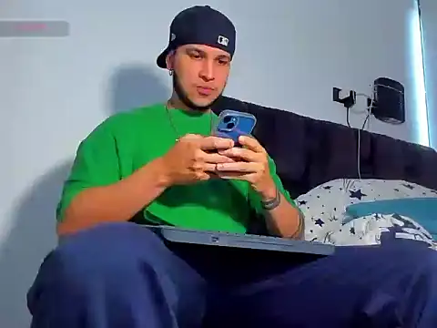Snapshot of jacob_lautnerr chatting on June 7, 2026, 9:18 pm jacob lautnerr online show from June 7, 2026, 9:18 pm
