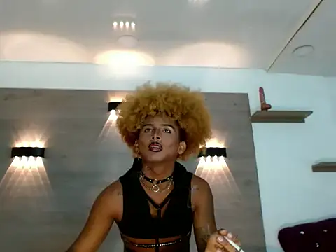 Snapshot of AshleySofiaThenison chatting on June 12, 2026, 3:05 am AshleySofiaThenison online show from June 12, 2026, 3:05 am